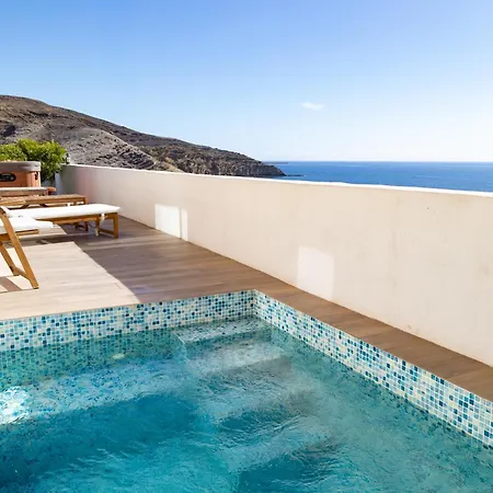 Villa Beachfront Medano & Infinity Jacuzzi & Warm Pool