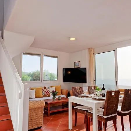 Beachfront Medano & Infinity Jacuzzi & Warm Pool Villa