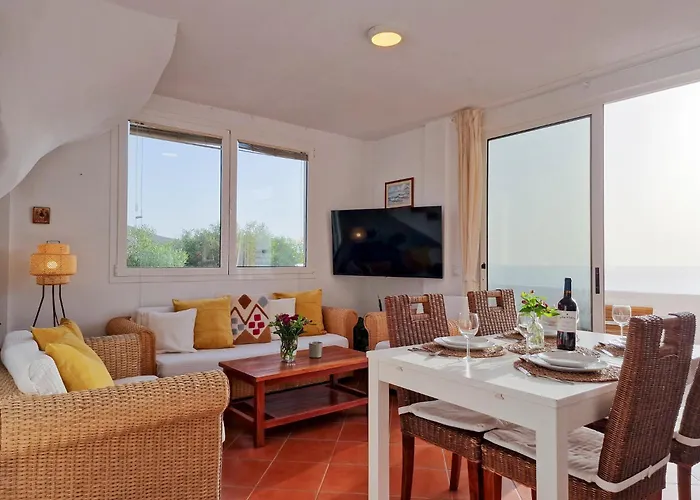 Beachfront Medano & Infinity Jacuzzi & Warm Pool El Médano