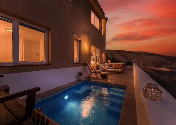 Beachfront Medano & Infinity Jacuzzi & Warm Pool Vila El Médano