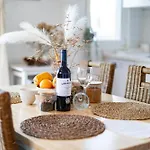 Beachfront Medano & Infinity Jacuzzi & Warm Pool *