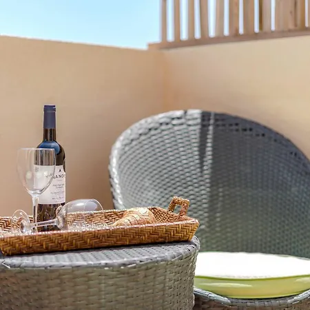 Medano Seaside Villa, Jacuzzi & Pool 빌라 엘메다노