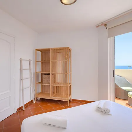 Medano Seaside Villa, Jacuzzi & Pool 빌라
