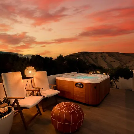 빌라 Medano Seaside Villa, Jacuzzi & Pool