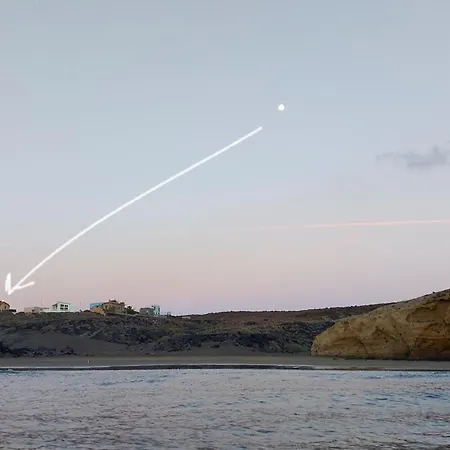 Villa Beachfront Medano & Infinity Jacuzzi & Warm Pool