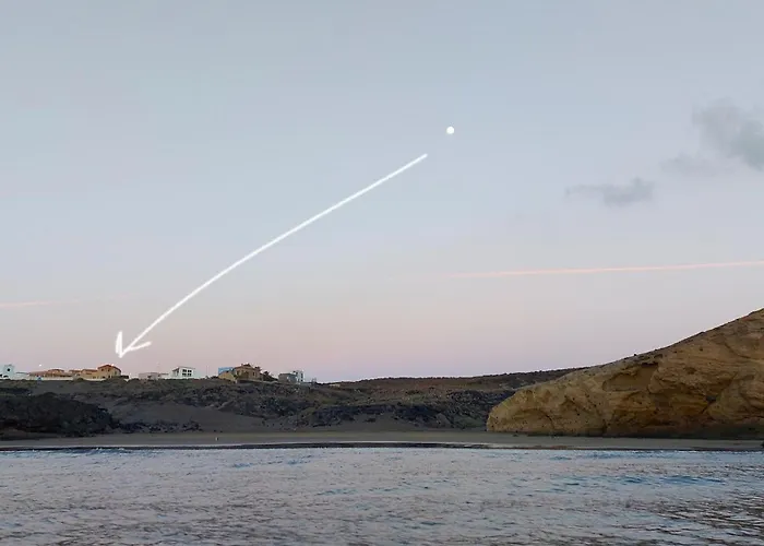 Villa Beachfront Medano & Infinity Jacuzzi & Warm Pool